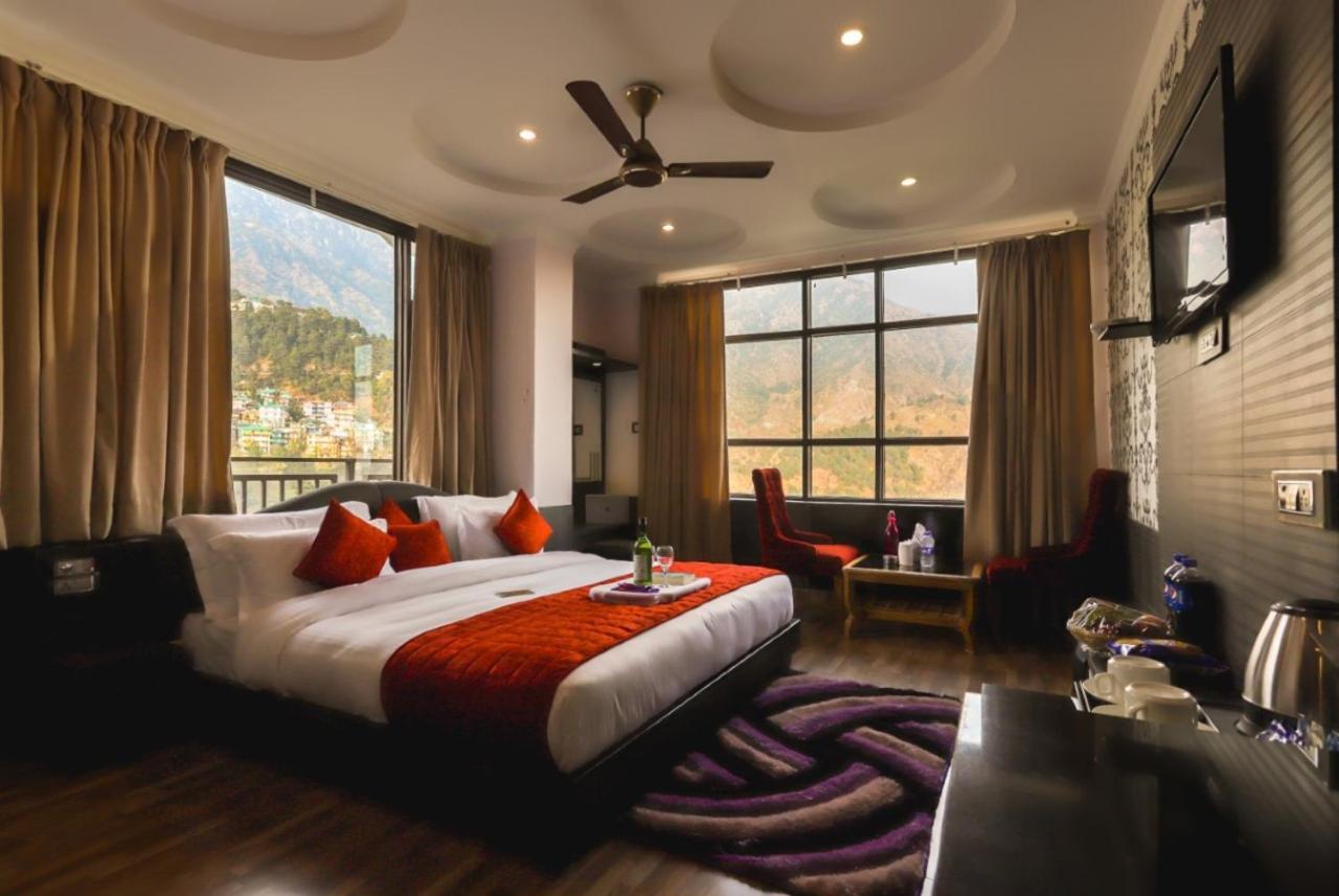 Hotel Holiday Hill, Near Mall Road, Mcleodganj# Parking#Restaurant Дармсала Экстерьер фото