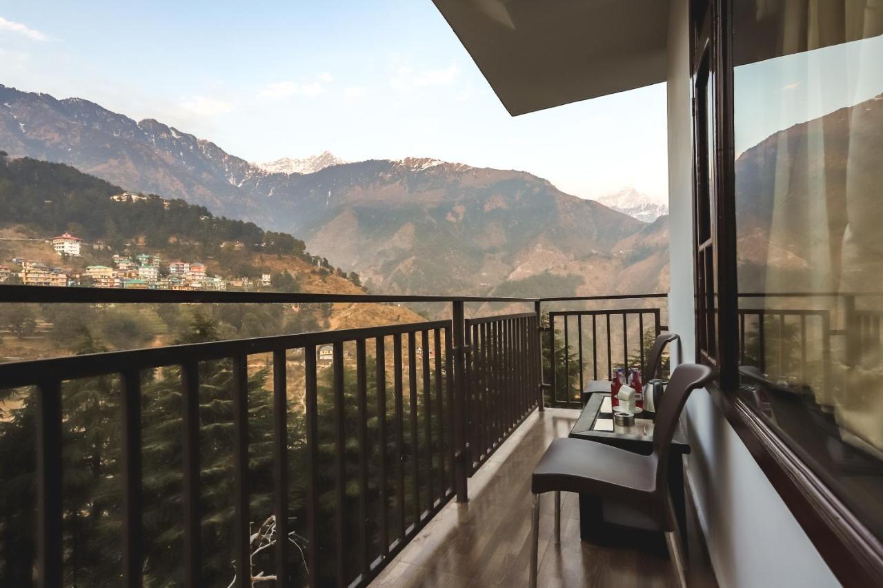 Hotel Holiday Hill, Near Mall Road, Mcleodganj# Parking#Restaurant Дармсала Экстерьер фото
