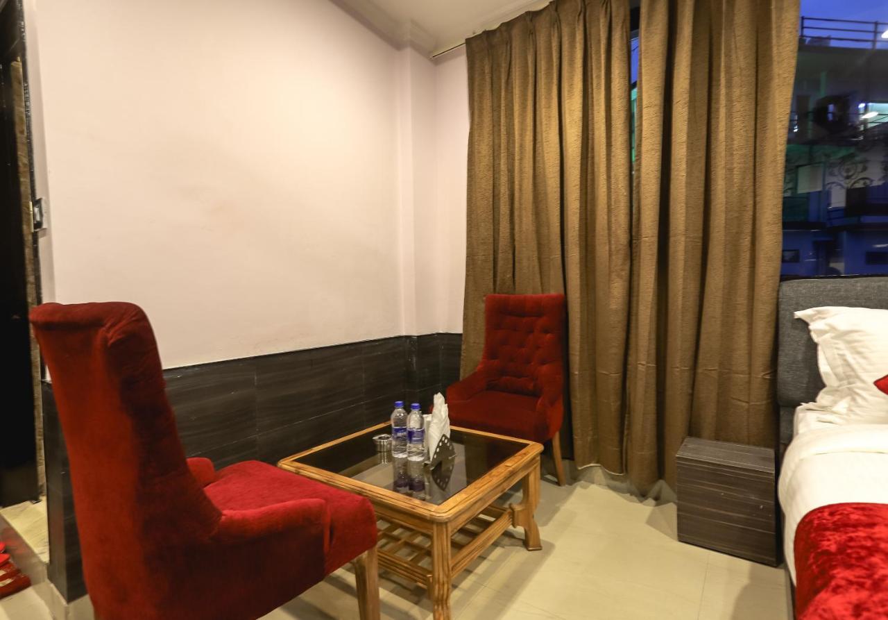 Hotel Holiday Hill, Near Mall Road, Mcleodganj# Parking#Restaurant Дармсала Экстерьер фото
