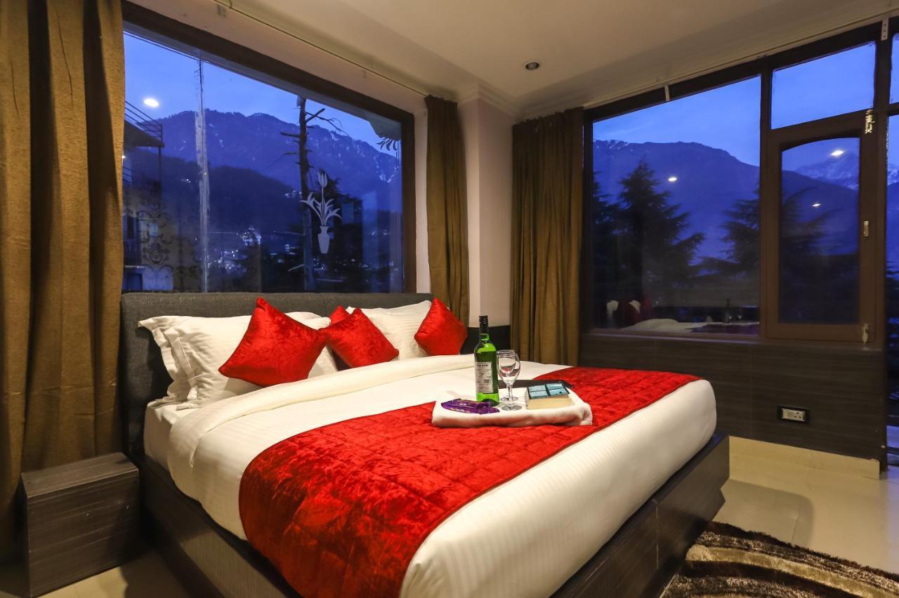 Hotel Holiday Hill, Near Mall Road, Mcleodganj# Parking#Restaurant Дармсала Экстерьер фото